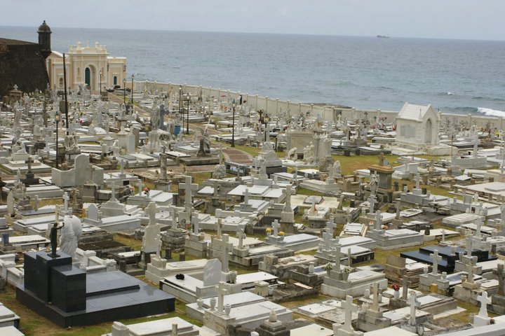 Graveyard between the forts San Juan