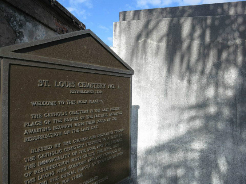 saint louis cemetery number one