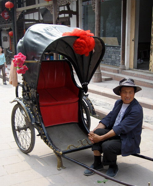 A rickshaw waiting for customers