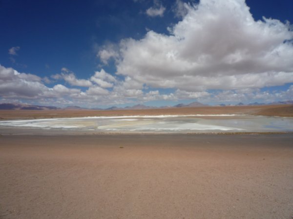 P1000399 - Day 2 Jeep Tour Salt Flats - Desert view