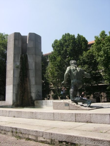 Giuseppe statue