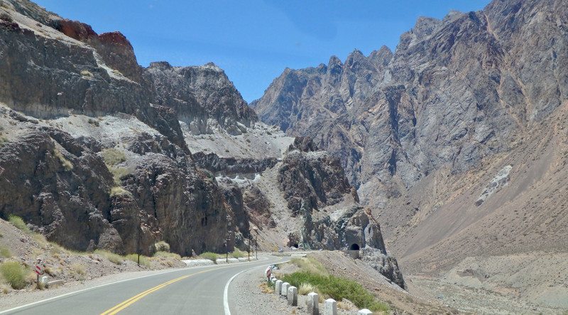 Veien mellom Mendoza og Aconcagua