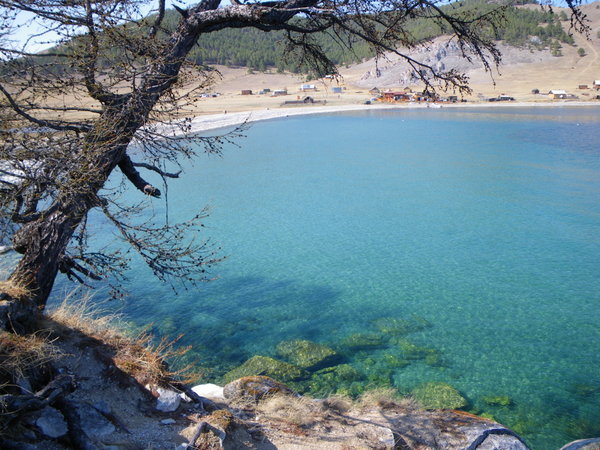 Les eaux claires du Baikal