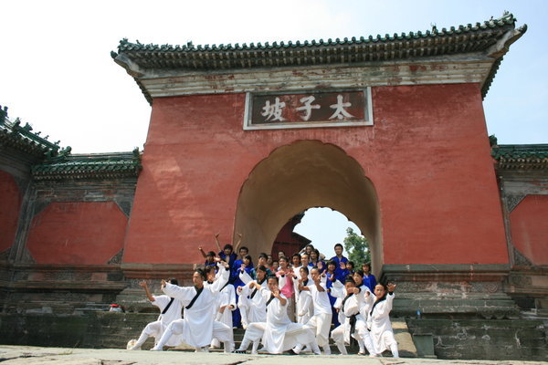 Les taoistes prennent la pose sur les flancs du Wudang Shan