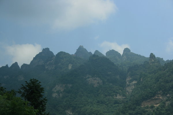 Le monastere au sommet du plus haut pic de Wudang