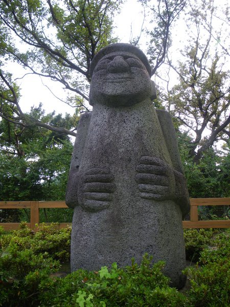 Les souriants gardiens de pierre de Jeju