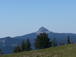 view of Mount Thielsen