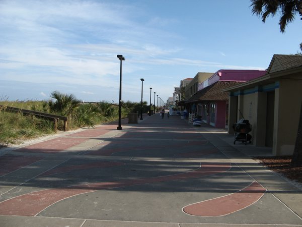 Promenade along the dunes/beach