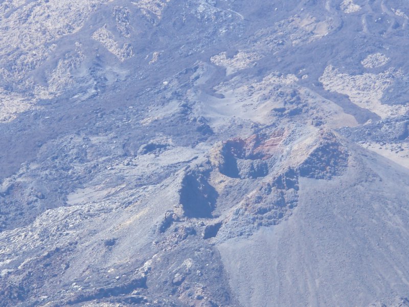 044 Piton de la Fournaise - crater Faujas