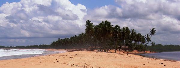 Awuna beach