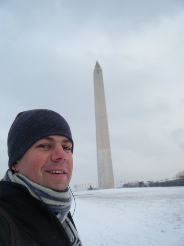 Devant le Washington Monument
