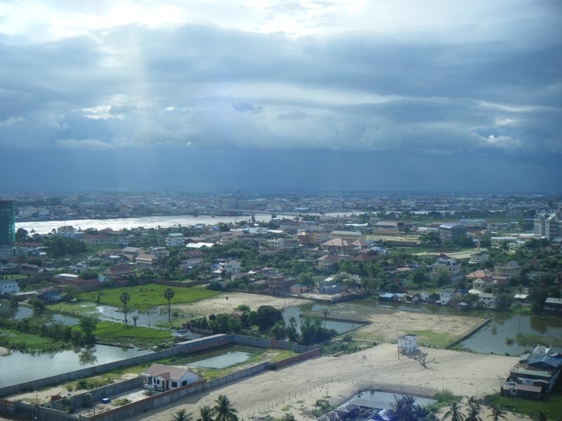 Orage sur Phnom Penh depuis la Mekong Tower