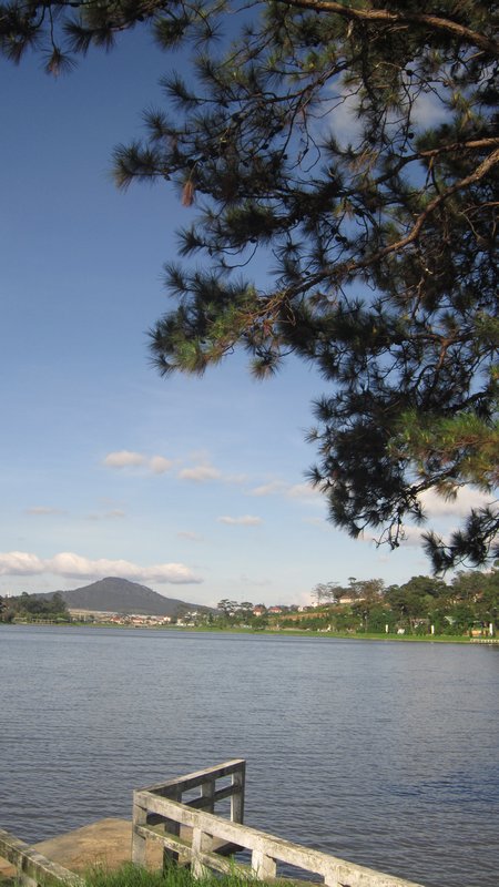 Dalat - Le lac au centre de la ville