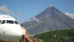 Legaspi - Aeroport & volcan