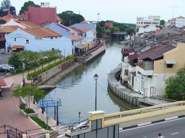 River through Melaka centre
