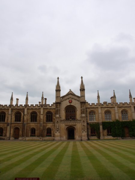 one of the 31 colleges in cambridge