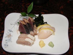 Sashimi (raw fish)