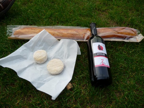 Ah, our perfect French picnic,