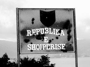 The welcome sign to Albania
