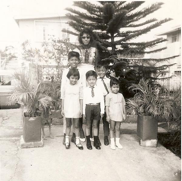 Chee You Family Picture In Trinidad