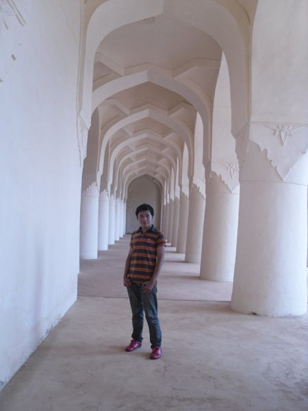 arches in Solakhamba Masjid