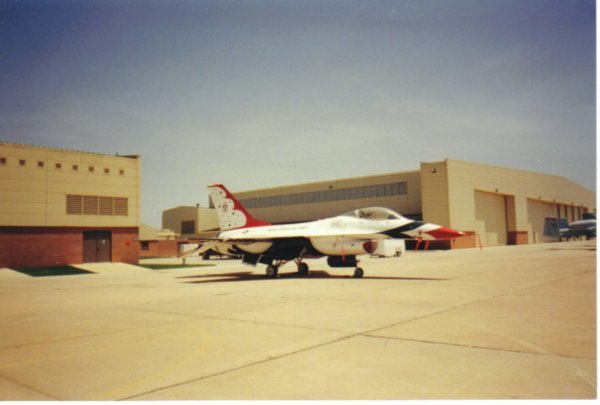 A display Thunderbird (F-16) at Sheppard
