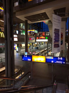 Berling Hauptbahnhof (main train station)