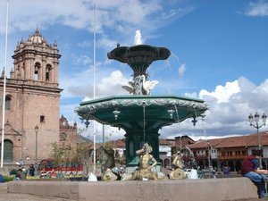 Brunnen auf Plaza de Arma