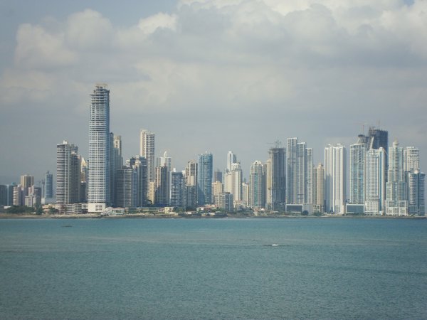die Wolkenkratzer von Panama City
