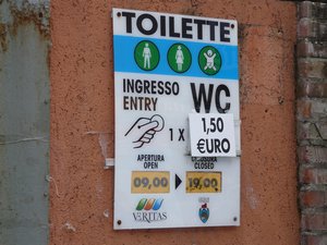 Toilets In Venice: Rare And Expensive