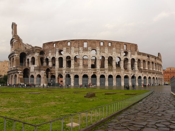 Colosseum, In Wide View