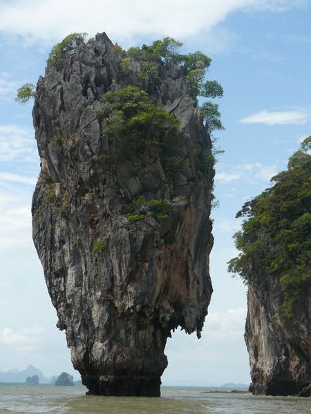 another photo of James Bond island