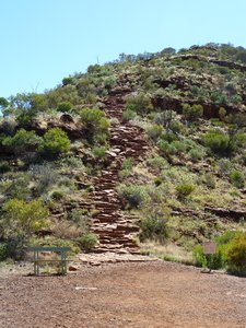 These stairs are the very begining of Kings Canyon.