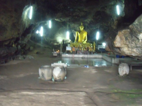 Golden Budda in cave 