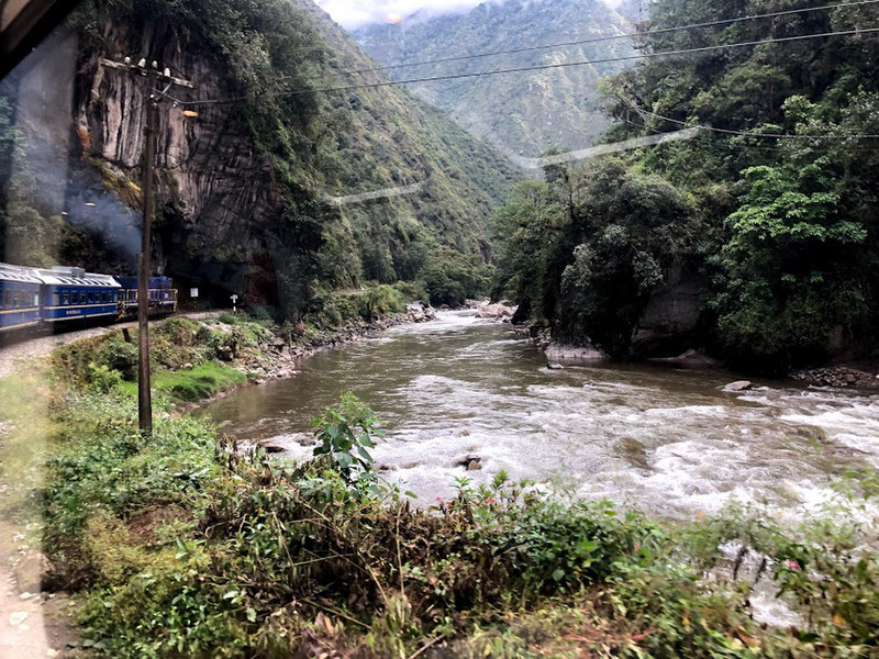 meandering Peru Rail -pics from train