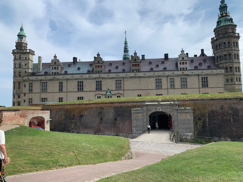 Kronborg slot and its formidable elevation