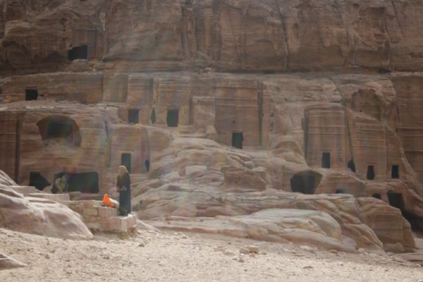 tombs in petra