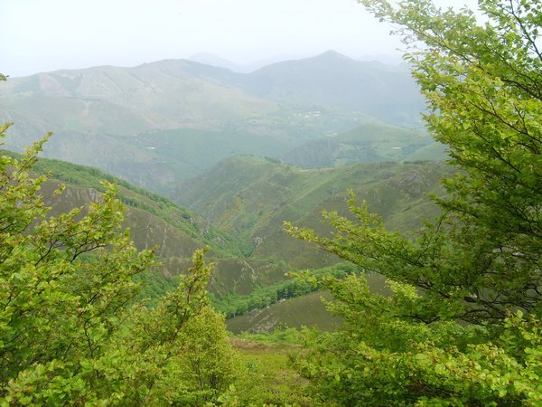 S5000686 Orisson- R - views of valleys from Col de Bentar 1,340mt