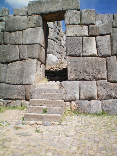 Une arche a Sacsayhuaman
