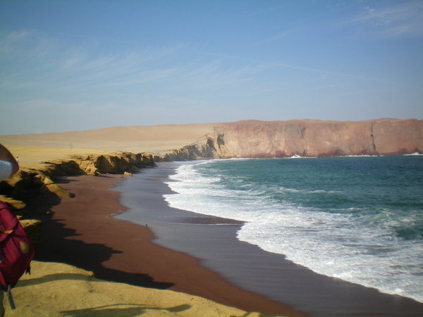 Playa Roja, reserve de Paracas