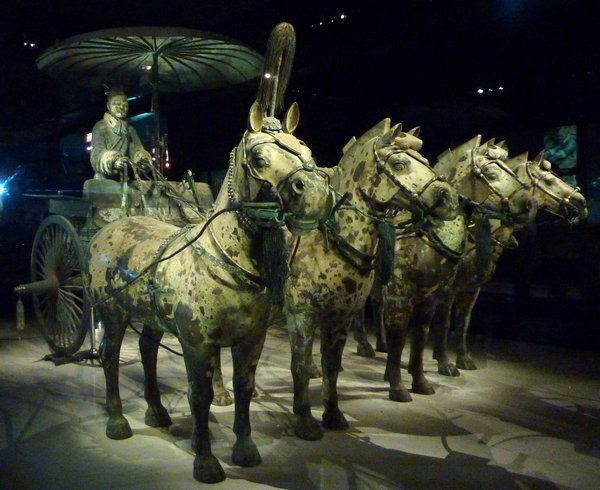 The bronze half size horse and carriage found along with the warriors