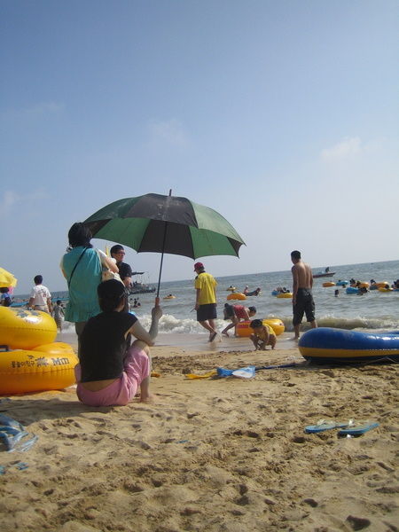 Enjoying the late afternoon at Daegu Beach