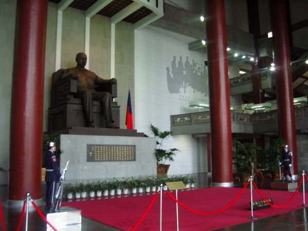 Dr. Sun Yat-Sen and 2 Military Guards