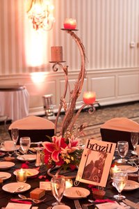 Lovely centerpieces.