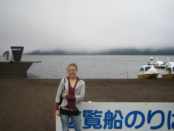 mel and the mist of Lake Ashi
