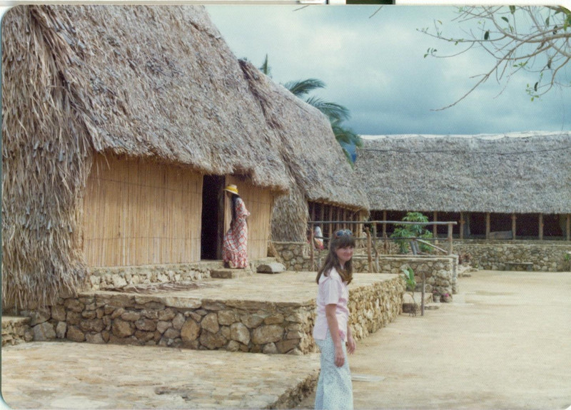 Home leave through Hawaii and England (May 1975)