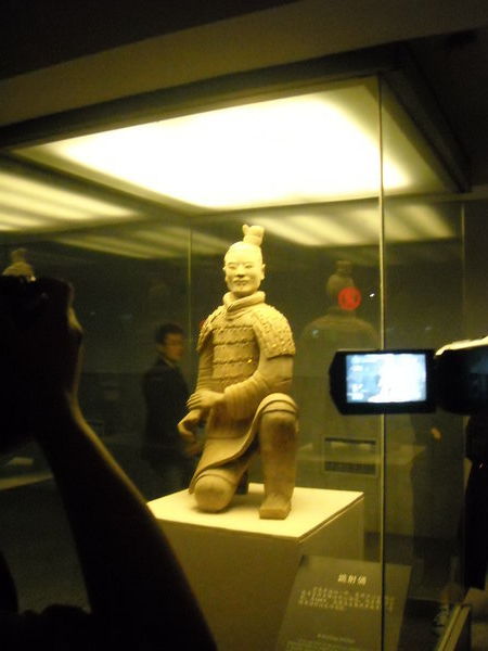 A kneeling archer, the only figure found intact