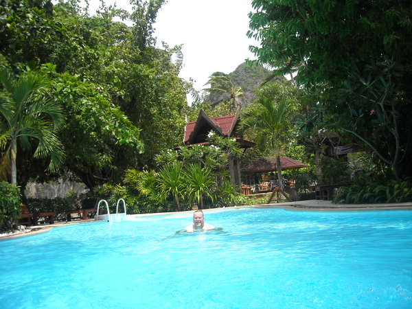 Bob in Tropical Sunrise Resort pool