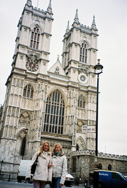 Tamara and Rosanna at Westminster Abbey