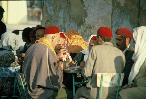 Card game in the Medina of Tunis